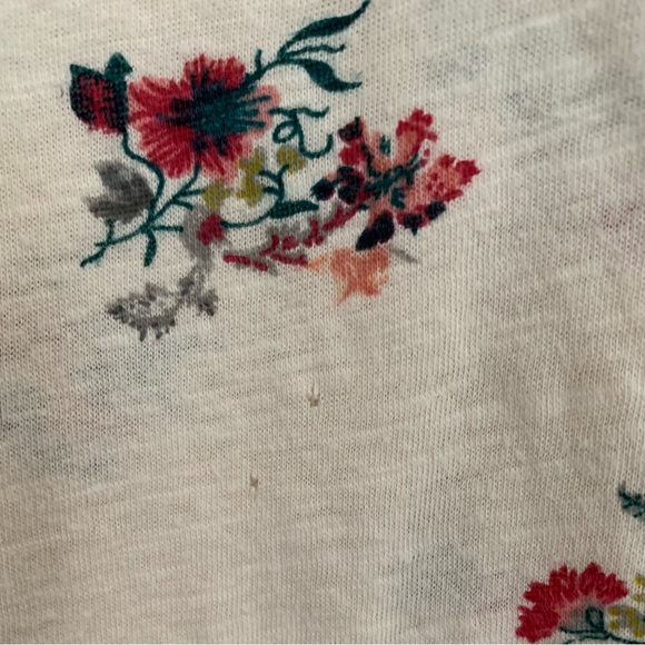 Lucky Brand Floral Embroidered Tee large. - Picture 3 of 6